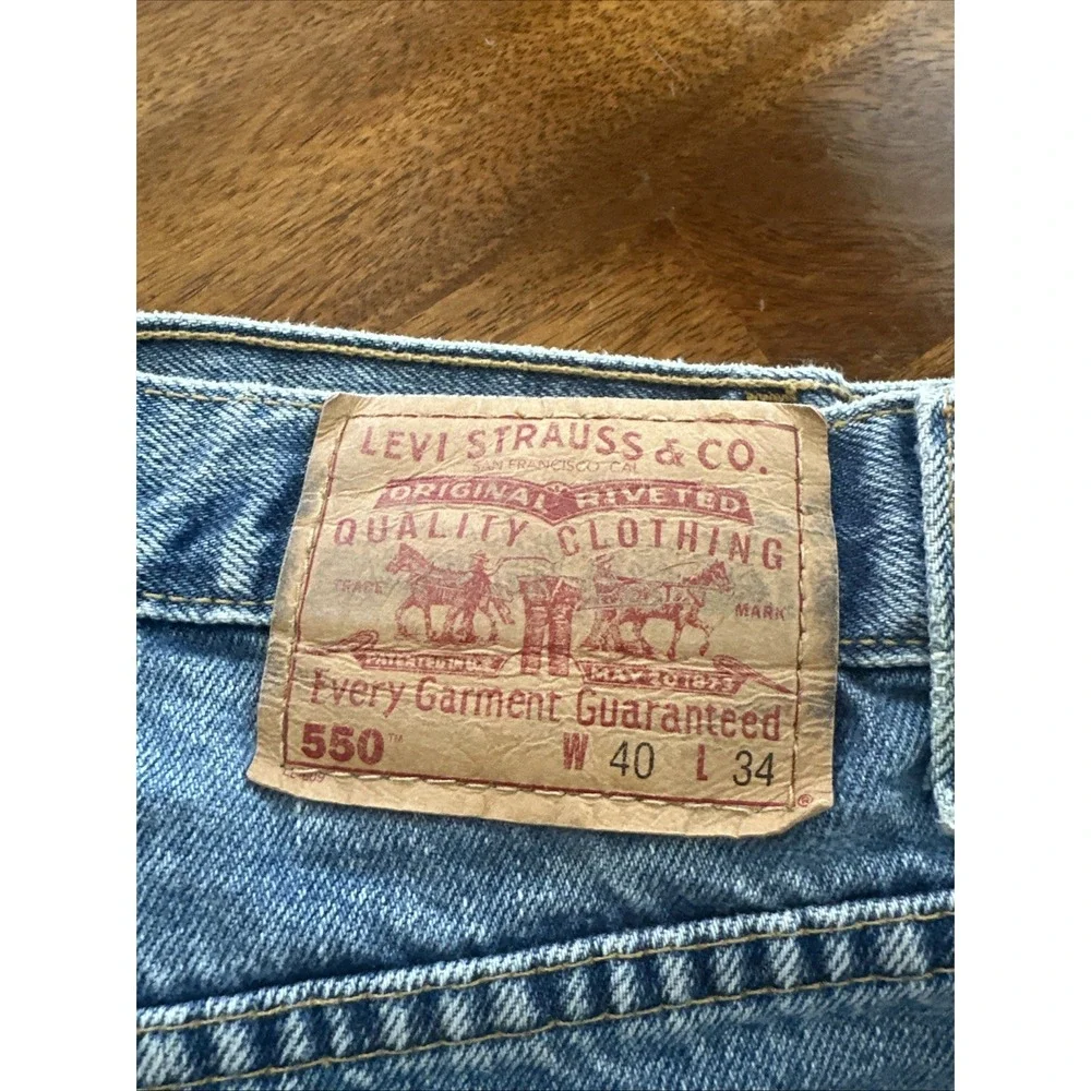 Levi's 550 Relaxed Fit Jeans Men's Size 40x34 Medium Wash Blue Y2K Classic Denim
